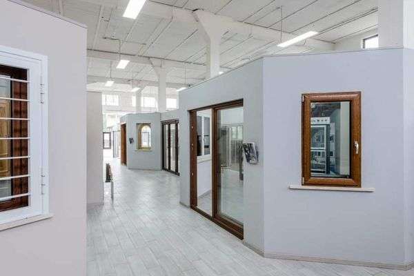Azienda in vendita: Azienda di serramenti di ogni genere
Pvc legno legno alluminio a Velletri - Ingrosso e Distribuzione - Immagine principale