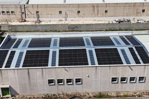 Azienda in vendita: ESCO certificata UNI CEI 11352 - Settore energia rinnovabile a Bari - Energia - Immagine principale