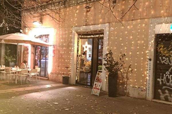 Azienda in vendita: Cedo attività bar bistrot ottimi incassi in posizione turistica . a Roma - Bar - Immagine principale