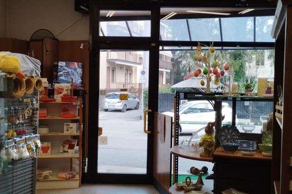 Azienda in vendita: A Padova, vendesi storico negozio di casalinghi e giocattoli a Padova - Giochi e Svago - Immagine principale