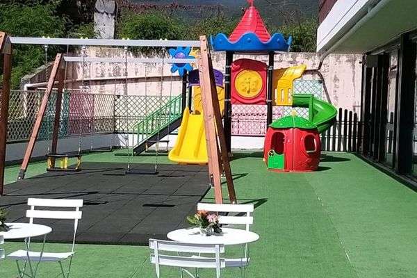 Azienda in vendita: Vendesi ludoteca o attrezzature  a Mercogliano - Giochi e Svago - Immagine principale