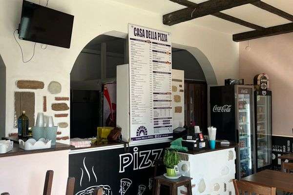 Azienda in vendita: PIZZERIA D'ASPORTO E DOMICILIO CON DISTESA ESTIVA   a Casalgrande - Pizzerie - Immagine principale