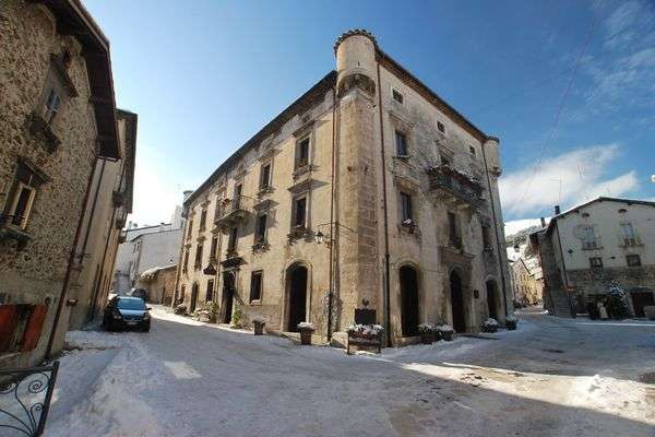 Azienda in vendita: Hotel 4 stelle in vendita nel centro storico di Pescocostanzo a Pescocostanzo - Hotel - Immagine principale