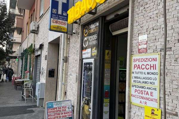 Azienda in vendita: ROMA | Cedesi Tabaccheria Completa di tutti i servizi a Roma - Tabaccherie - Immagine principale