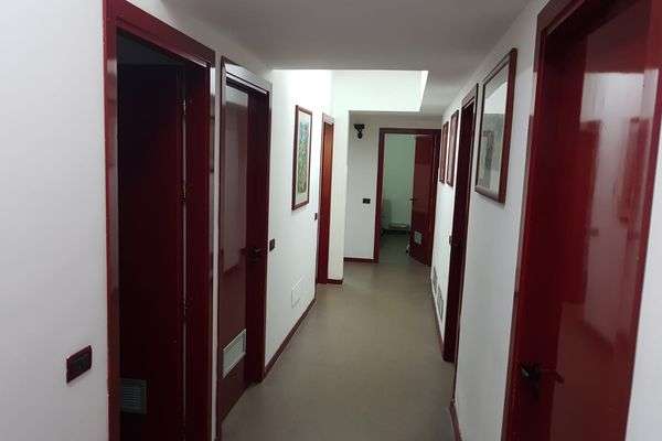 Azienda in vendita: vendita attività di poliambulatorio e centro di fisioterapia a Palermo - Studi Medici e Poliambulatori - Immagine principale