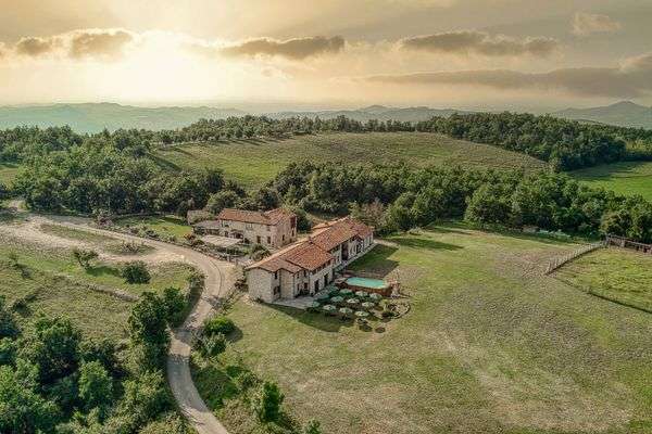 Azienda in vendita: Cedesi noto Resort & Ristorante (Vincitore "4 Ristoranti")  a Cecima - Agriturismi - Immagine principale