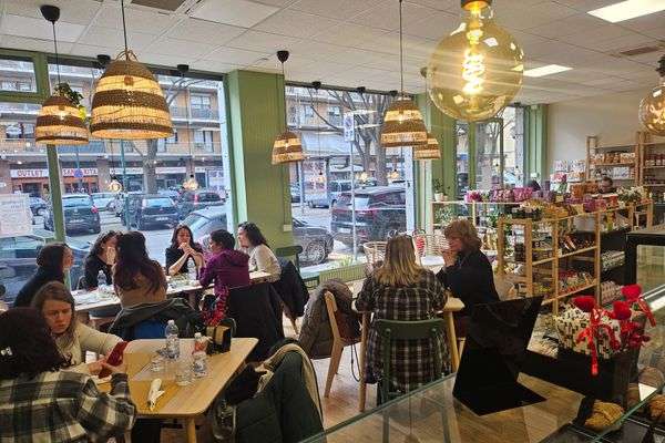 Azienda in vendita: Caffetteria con mini market vegano a Torino - Bar - Immagine principale