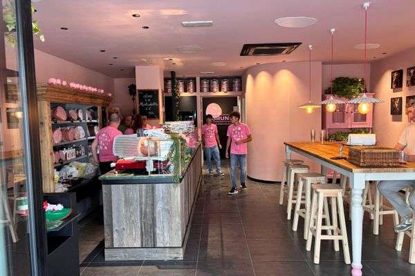 Azienda in vendita: ATTIVITA' STREET FOOD NEL CENTRO PEDONALE DI LIGNANO SABBIADORO a Lignano Sabbiadoro - Ristoranti - Immagine principale