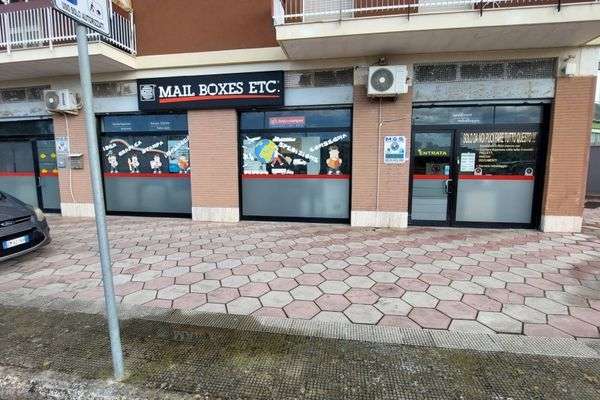 Azienda in vendita: Centro Mail Boxes Etc. a Modugno - Logistica e Trasporti - Immagine principale