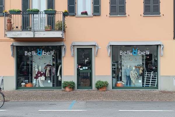 Azienda in vendita: Negozio abbigliamento bambini in vendita. Posizione Strategica. a Caravaggio - Moda e abbigliamento - Immagine principale