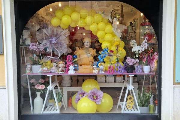 Azienda in vendita: Attività di fiori,piante e articoli da regalo  a Porto Recanati - Fiorai e Garden Center - Immagine principale