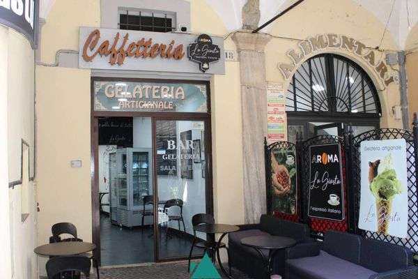Azienda in vendita: ATTIVITA' DI GELETERIA ARTIGIANALE CON CAFFETTERIA PASTICCERIA a Zagarolo - Attività artigianali e professionali - Immagine principale