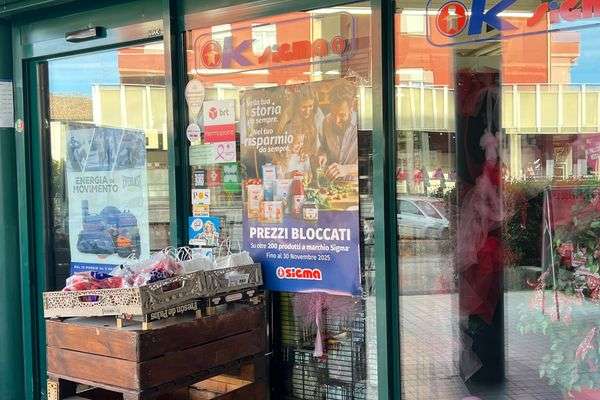 Azienda in vendita: ATTIVITA' DI GENERI ALIMENTARI IN CENTRO PAESE a Campegine - Negozi - alimentari e ortofrutta - Immagine principale
