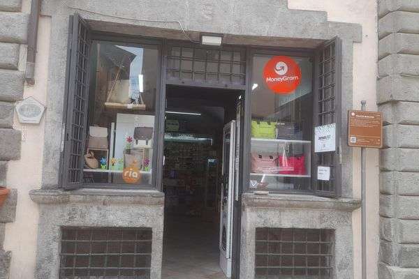Azienda in vendita: Vendesi attività di tabaccheria  a Caprarola - Tabaccherie - Immagine principale