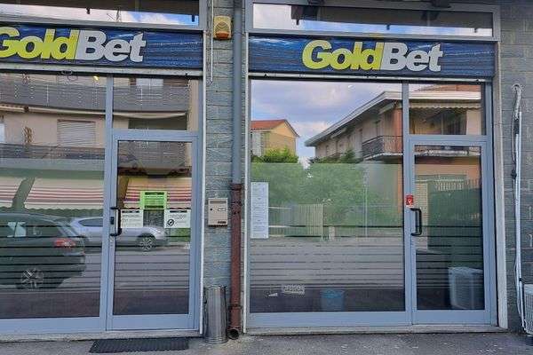 Azienda in vendita: Vendesi attività di raccolta gioco!!! a Solaro - Sale giochi - Immagine principale