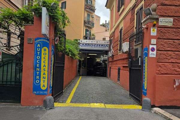 Azienda in vendita: ATTIVITA' DI CARROZZERIA a Roma - Attività artigianali e professionali - Immagine principale