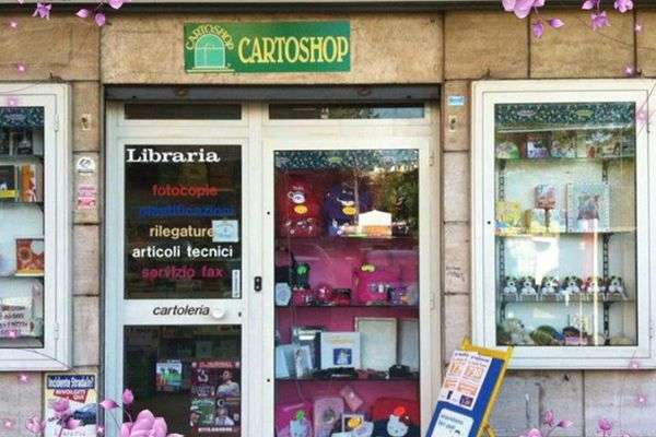 Azienda in vendita: Cartolibreria /fotocopie ecc.
prezzo con tutta la merce in negozi a Roma - Cartolerie e Copisterie - Immagine principale