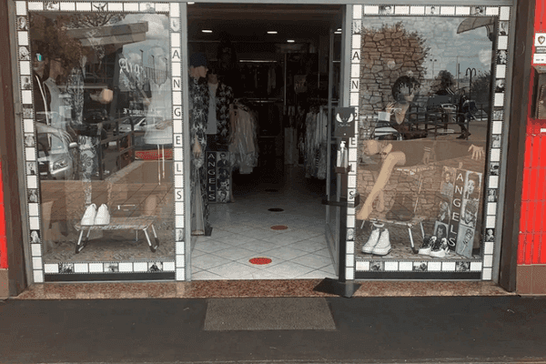 Azienda in vendita: Attività di abbigliamento  a Roma - Negozi - abbigliamento - Immagine principale