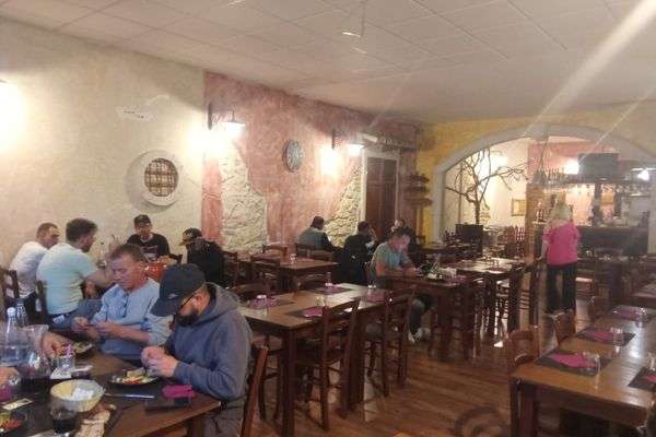 Azienda in vendita: Cessione ristorante storico c/o località turistica L'Aquila  a San Demetrio ne' Vestini - Ristoranti - Immagine principale