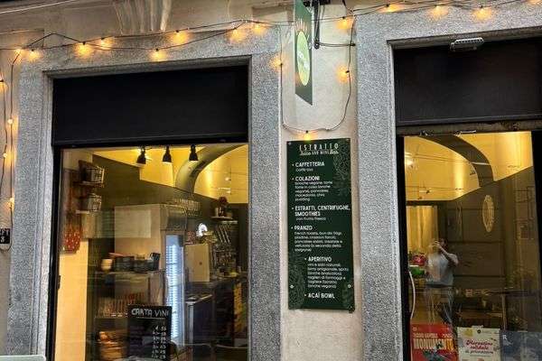 Azienda in vendita: Attività Juice Bar centro torino a Torino - Bar - Immagine principale