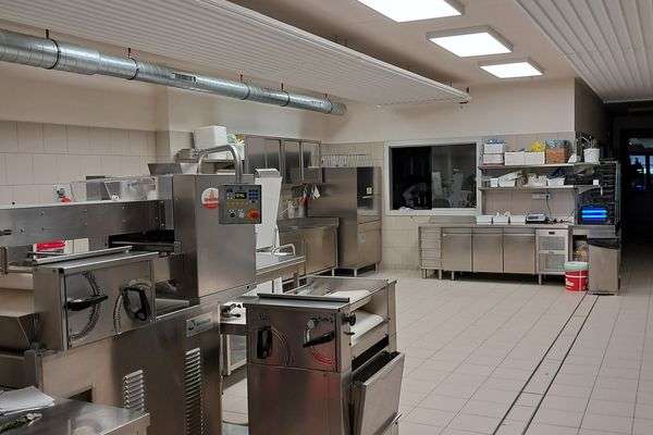 Azienda in vendita: Laboratorio di Panetteria e Pasticceria di nuova costruzione a Cogne - Panetterie - Immagine principale