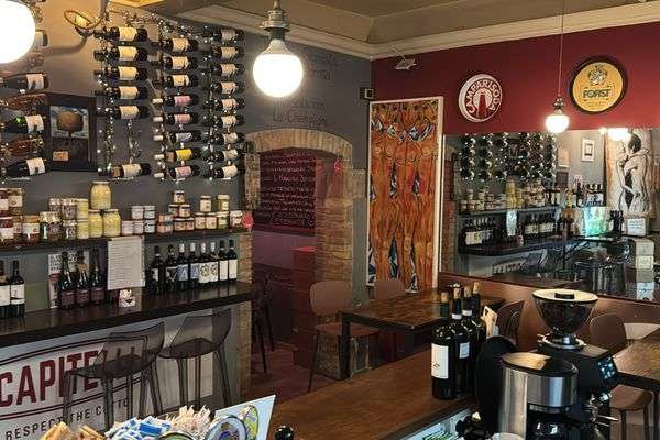 Azienda in vendita: Cedo attività di bar su strada altamente trafficata a Collecchio - Bar - Immagine principale