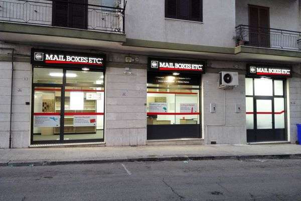 Azienda in vendita: Cedesi attività in Franchising a Ostuni - Servizi di supporto alle imprese - Immagine principale