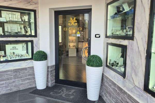 Azienda in vendita: Attività con clientela consolidata sul mercato da oltre 30 anni a Roma - Gioiellerie e oreficerie - Immagine principale