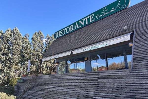 Azienda in vendita: Attività di ristorazione a 100 metri dal casello A1 Valdichiana  a Sinalunga - Ristoranti - Immagine principale