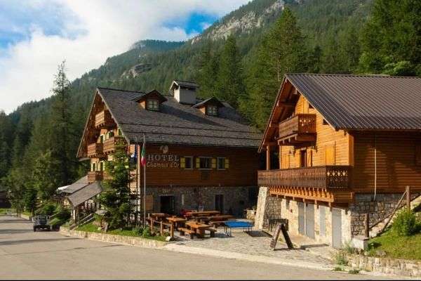 Azienda in vendita: Vendido splendido Hotel in Montagna immerso nella nautura  a Limone Piemonte - Hotel - Immagine principale