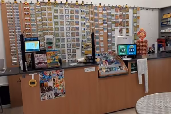 Azienda in vendita: Attività di negozio Bevande e Snack Servizi Gratta e Vinci Giochi a Fano - Bar Tabacchi - Immagine principale