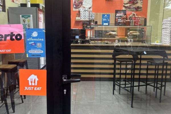 Azienda in vendita: Cedesi Attivita' di Street food a Portici - Ristoranti - Immagine principale