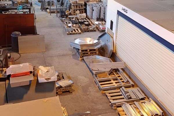 Azienda in vendita: Carpenteria Leggera a Lodi - Attività artigianali e professionali - Immagine principale