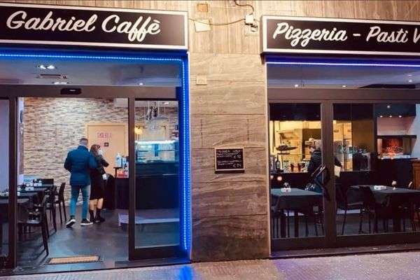 Azienda in vendita: Cessione o gestione di attività Bar - Pizzeria -Quartu Sant’Elena a Quartu Sant'Elena - Bar - Immagine principale