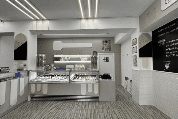 Azienda in vendita: Vendesi Bar/Gelateria con clientela fidelizzata a Follonica a Follonica - Gelaterie - Immagine principale