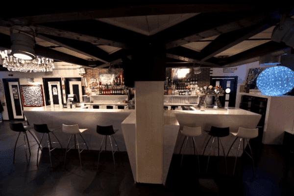 Azienda in vendita: ROVATO -Capitale della Franciacorta -vendesi attività con mura  a Rovato - Bar - Immagine principale