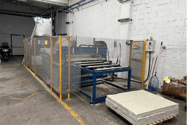 Azienda in vendita: Materie Plastiche - Estrusione e Lavorazione CN a Meda - Attività industriali e fabbriche - Immagine principale