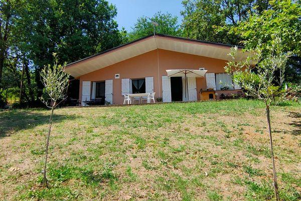 Azienda in vendita: VENDO CAMPEGGIO CON CASA LOFT CON PERMESSO DI RESIDENZA PRIMARIA
 a Castell'Arquato - Servizi turistici - Immagine principale