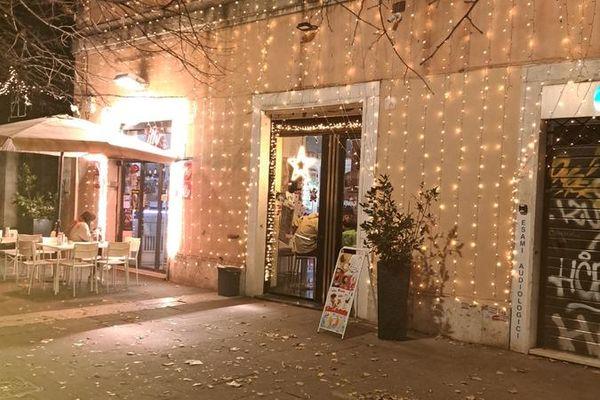 Azienda in vendita: Bar bistrot avviatissimo  con ottimi incassi zona turistica roma. a Roma - Bar - Immagine principale