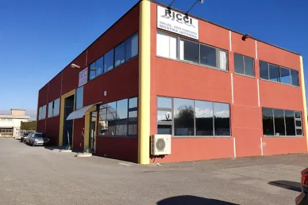 Azienda in vendita: Azienda per la lavorazione Marmo Granito Pietre a Collesalvetti - Attività artigianali e professionali - Immagine principale