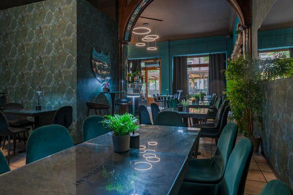 Azienda in vendita: Wine bar & cocktail lounge ristrutturato a Collegno - Bar - Immagine principale