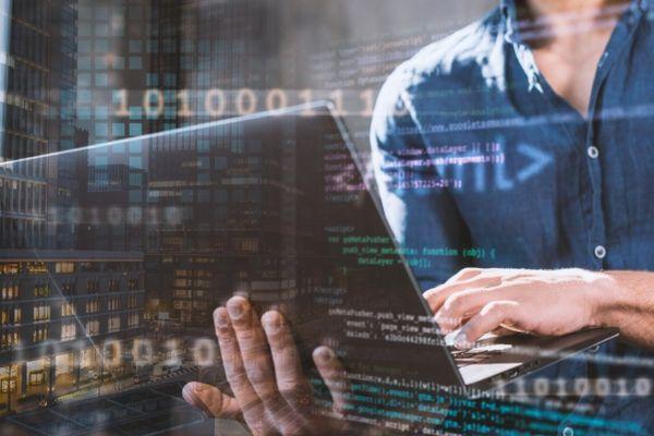Azienda in vendita: SERVIZI INFORMATICI ASSISTENZA E CONSULENZA a Roma - Servizi informatici e tecnologia - Immagine principale