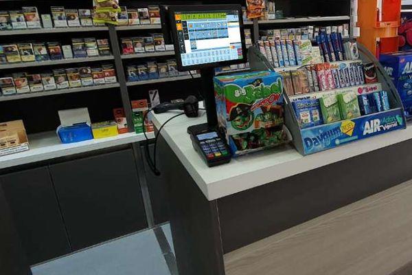 Azienda in vendita: Bar tabacchi in vendita a Busto Arsizio - Bar Tabacchi - Immagine principale