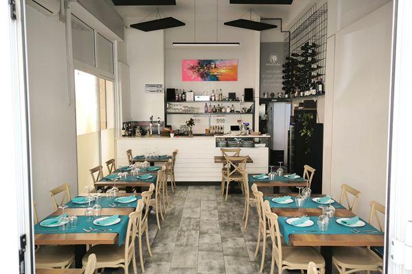Azienda in vendita: Ristorante recentemente ristrutturato con veranda e vicoletto. a Siracusa - Ristoranti - Immagine principale