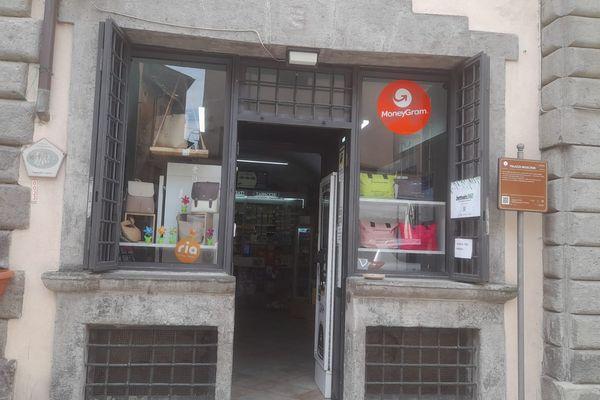 Azienda in vendita: Vendesi attività di tabaccheria  a Caprarola - Tabaccherie - Immagine principale