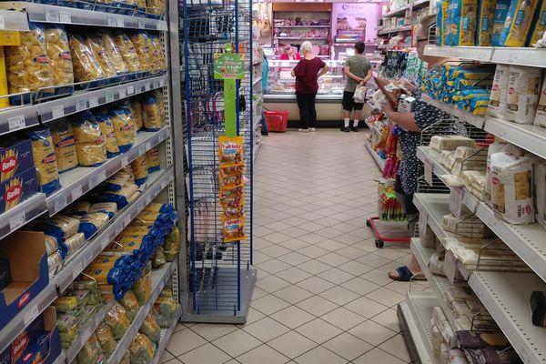 Azienda in vendita: Cedesi attivita supermercato insegna Super A&O Selex mq 350  a Massarosa - Negozi - alimentari e ortofrutta - Immagine principale