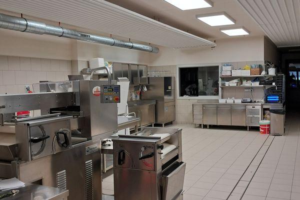 Azienda in vendita: Laboratorio di Panetteria e Pasticceria di nuova costruzione a Cogne - Panetterie - Immagine principale