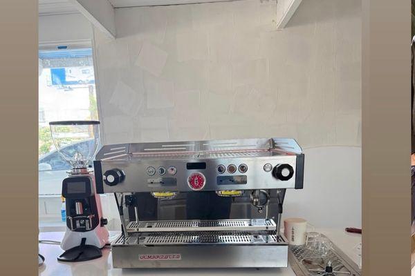 Azienda in vendita: Attività caffetteria, pasticceria e ristorazione (centro storico) a Pisa - Bar - Immagine principale