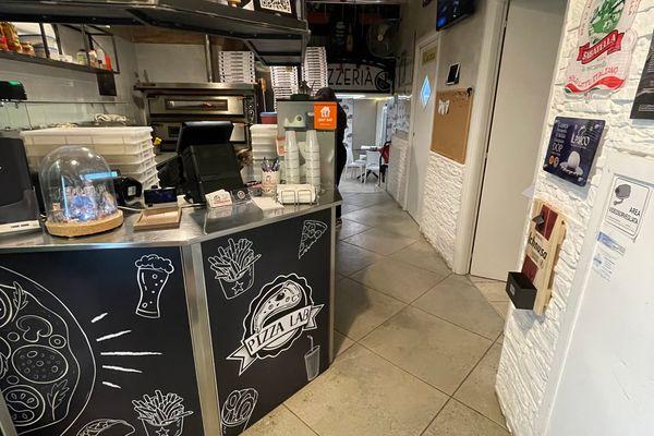Azienda in vendita: Occasione imperdibile locale moderno già avviato pronto a crescer a San Severo - Pizzerie - Immagine principale