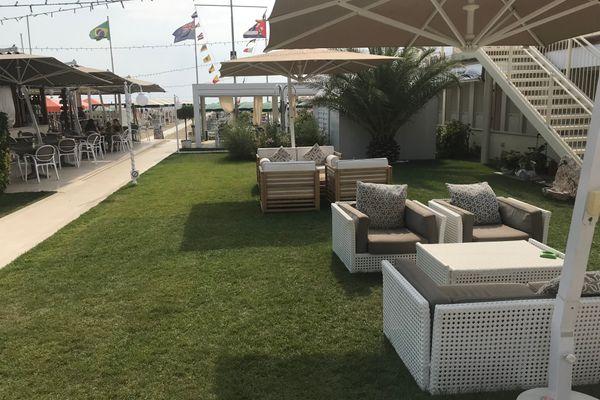 Azienda in vendita: Stabilimento balneare con concessione demaniale fino 2042 a Camaiore - Stabilimenti balneari - Immagine principale